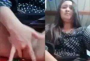 လင်နဲ့ကွဲနေတဲ့ တစ်ခုလပ်မမ အရမ်းဒုတ်ငတ်နေပြီထင်တယ်