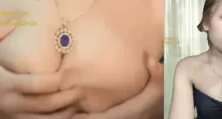 စော်လေးနည်းနည်းကိက်တယ် sex chat မှာနို့ပြ